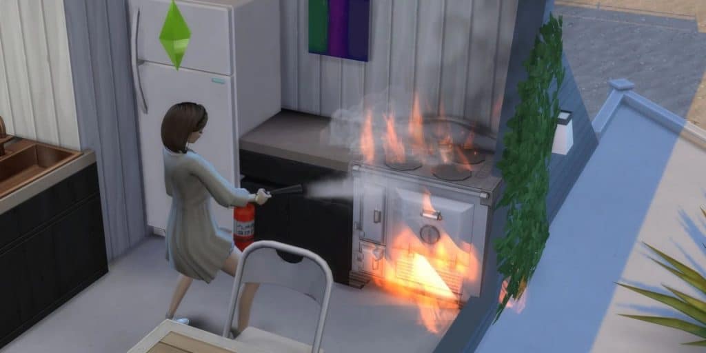 Un Sim que enciende un fuego mientras cocina.  